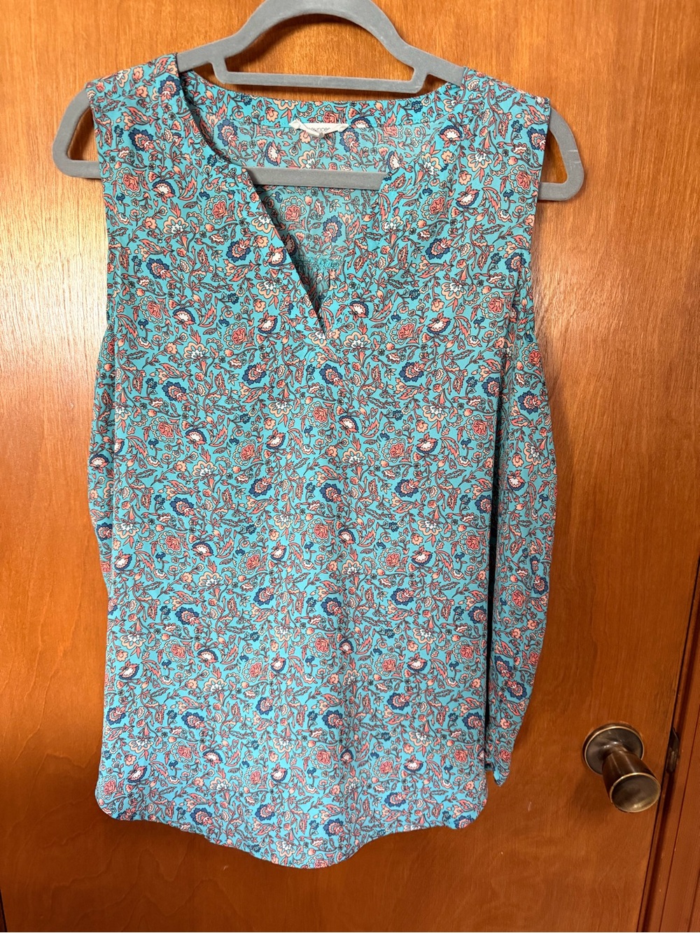Maurices XL Turquoise Floral Sleeveless V Neck Blouse